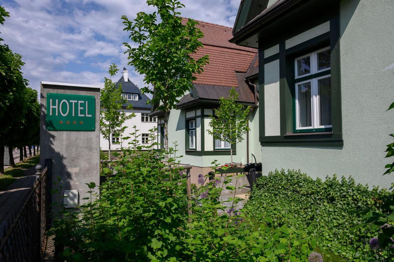 Hotel Zelena Marina Vrchlabi Exterior photo
